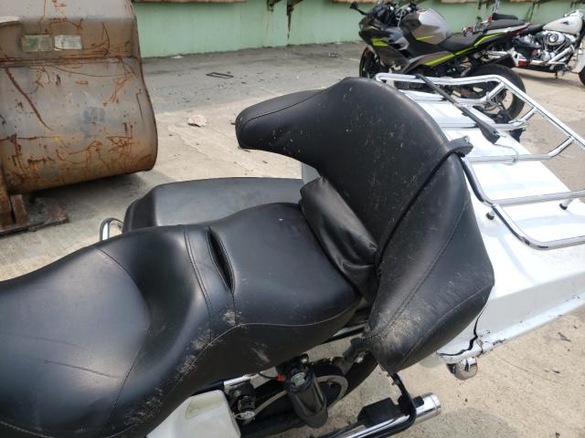 2008 HARLEY-DAVIDSON FLHR 1HD1FB4198Y613330