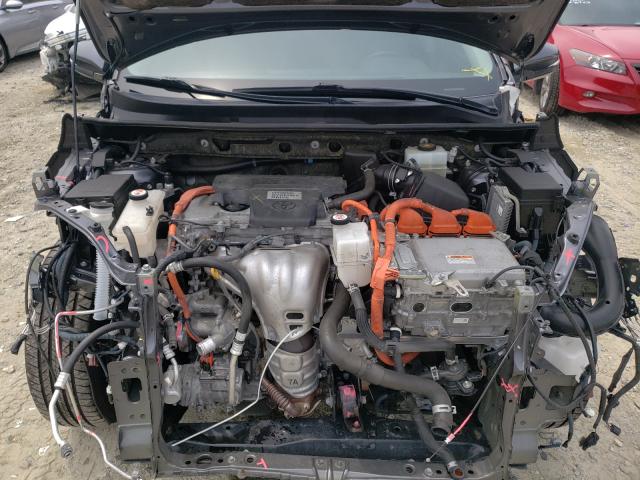 2017 TOYOTA RAV4 HV LE JTMRJREV4HD083918