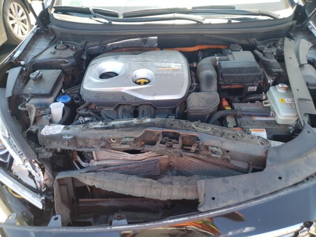 2017 HYUNDAI SONATA PLU KMHE14L24HA044513