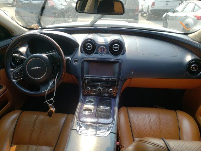 2011 JAGUAR XJL SAJWA2GB0BLV12225