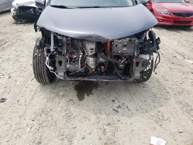 2017 TOYOTA RAV4 HV LE JTMRJREV4HD083918