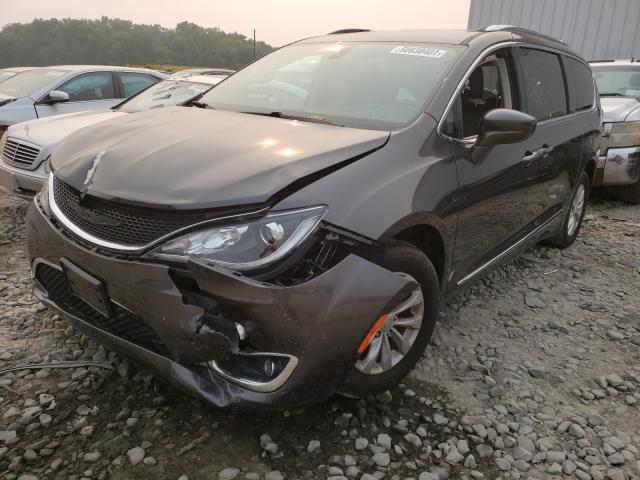 2C4RC1BG6JR127504 2018 CHRYSLER PACIFICA, photo no. 2