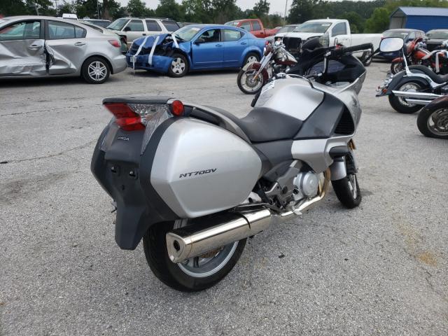 2010 HONDA NT700 VA VTMRC5255AE000111