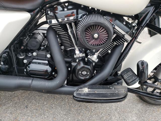 2018 HARLEY-DAVIDSON FLHXS STRE 1HD1KRC1XJB638915