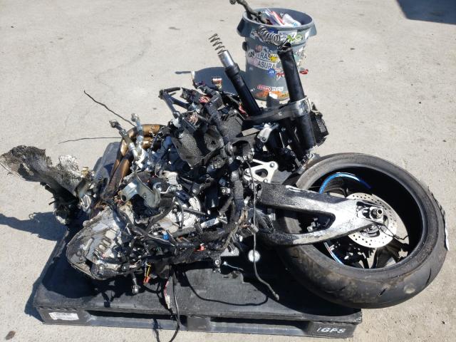 2018 SUZUKI GSX-R1000 JS1DM11F2J2100048