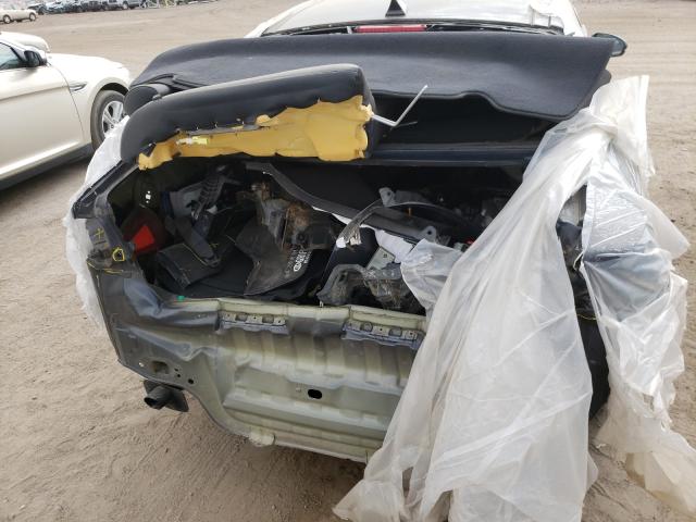 2018 KIA CADENZA LU KNALC4J18J5104062