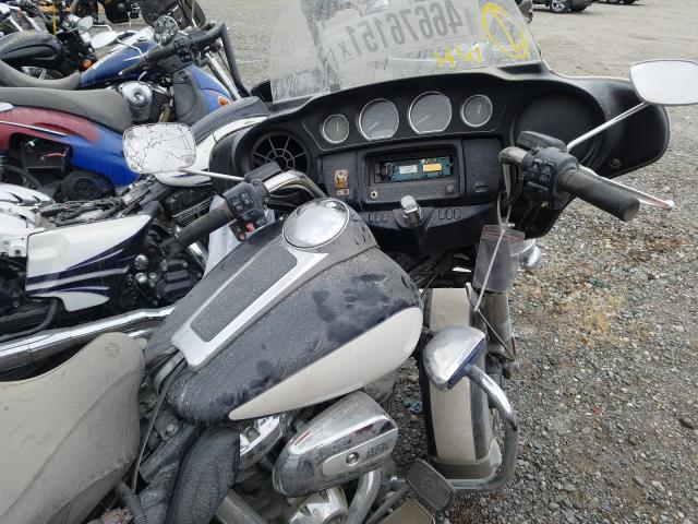 2017 HARLEY-DAVIDSON FLHTP POLI 1HD1FMC10HB652081