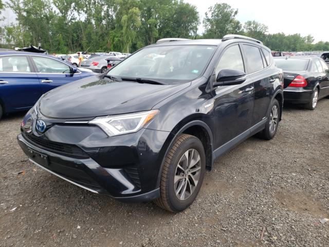 2018 TOYOTA RAV 4 JTMRJREV9JD226335