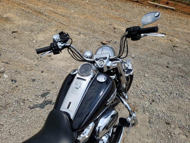 2017 HARLEY-DAVIDSON FLHR ROAD 1HD1FBC19HB655128