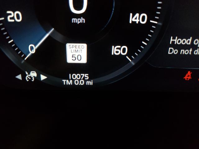 2021 VOLVO XC60 T6 IN YV4A22RL6M1765914