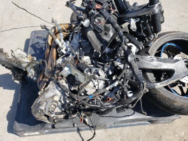 2018 SUZUKI GSX-R1000 JS1DM11F2J2100048