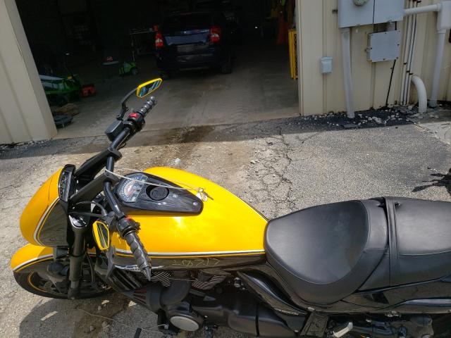 2014 SUZUKI VZR1800 JS1VY53A8E2100014