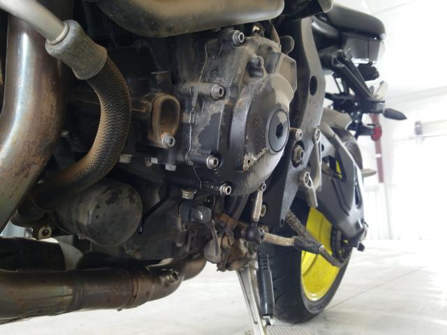2017 YAMAHA FZ10 JYARN48E4HA000746