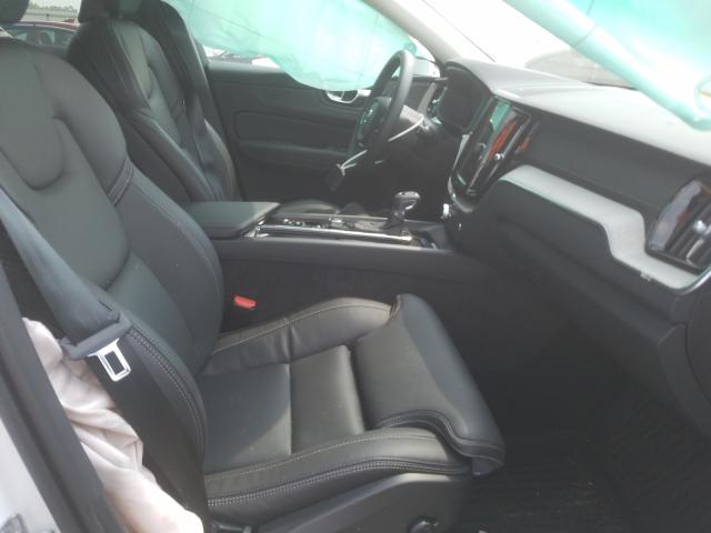 2021 VOLVO XC60 T5 IN YV4102RL8M1803682