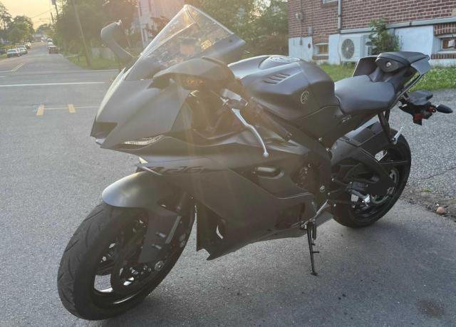 2018 YAMAHA YZFR6 JYARJ28E9JA002756
