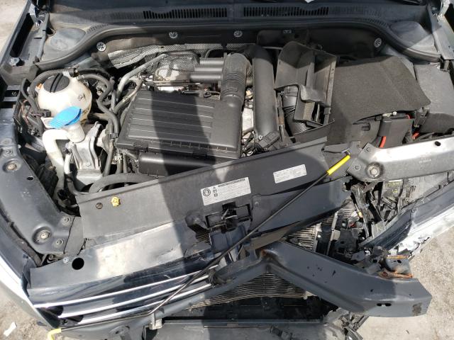  VOLKSWAGEN JETTA 2017 Серый