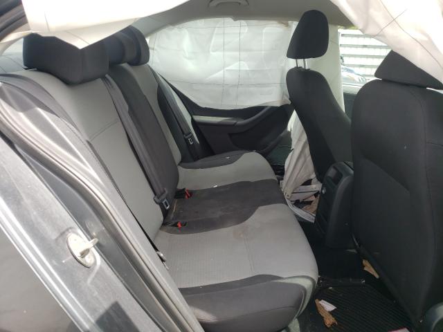  VOLKSWAGEN JETTA 2017 Серый