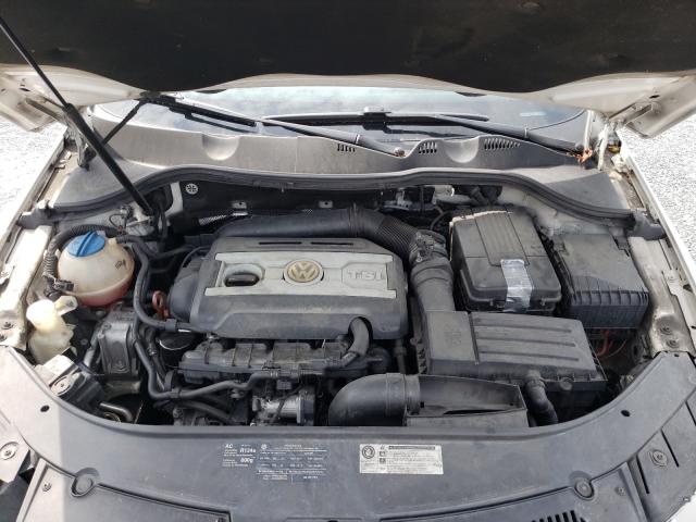 2010 VOLKSWAGEN PASSAT KOM WVWJM7AN1AE082112