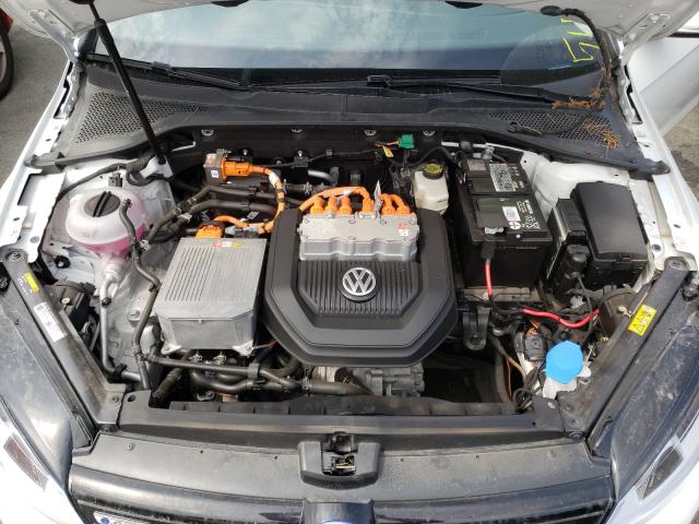 2016 VOLKSWAGEN E-GOLF SE WVWKP7AU1GW913078