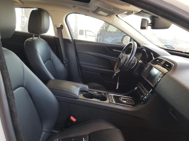 2017 JAGUAR XE SAJAR4BG5HA977959