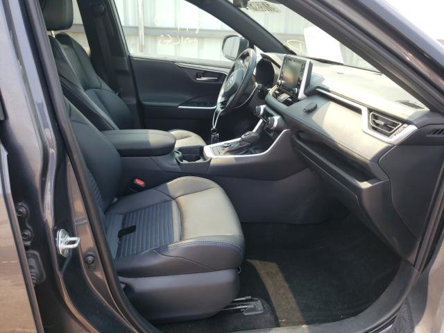 2019 TOYOTA RAV4 XSE 2T3EWRFV4KW017703