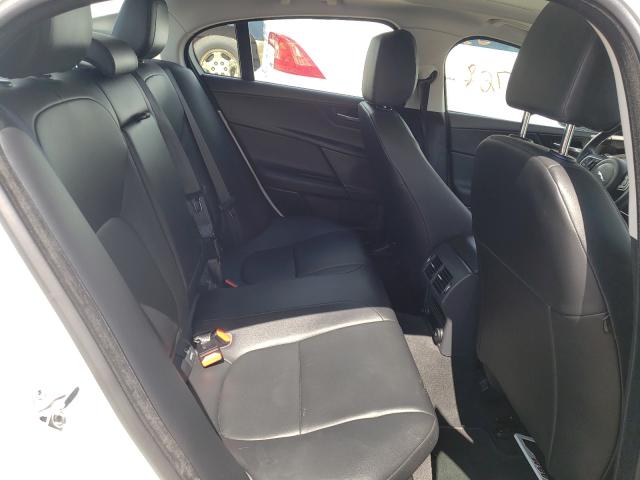 2018 JAGUAR XE SAJAR4FX0JCP38808