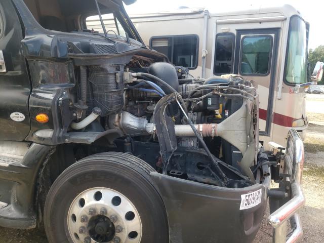3AKJGLD67FSGE5036 Freightliner Cascadia 1 2015. Фото: 8