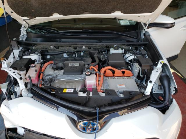 2017 TOYOTA RAV4 HV LE JTMRJREV2HD094416