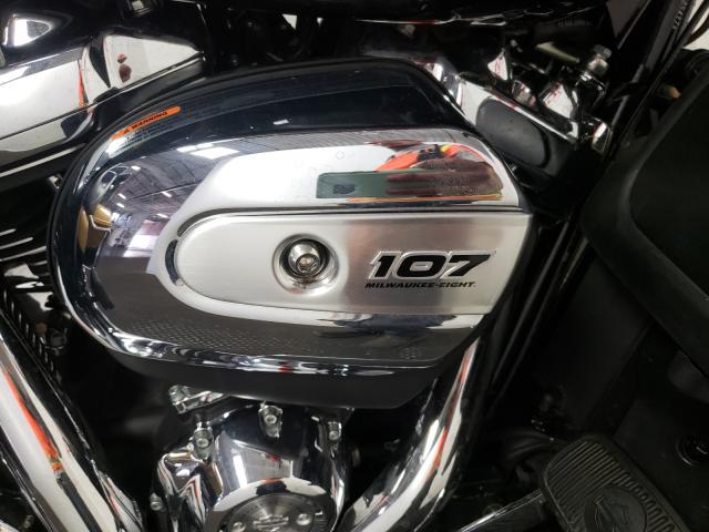 2017 HARLEY-DAVIDSON FLHTK ULTR 1HD1KED10HB609487