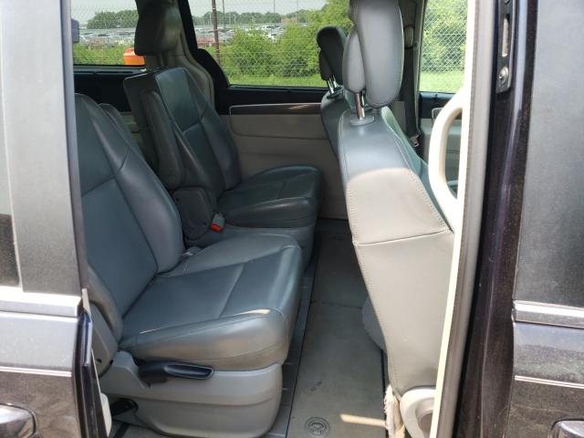 2010 VOLKSWAGEN ROUTAN SE 2V4RW3D14AR333020