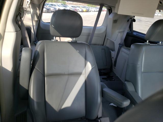 2010 VOLKSWAGEN ROUTAN SE 2V4RW3D19AR166802
