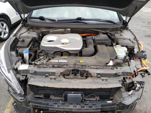2017 HYUNDAI SONATA PLU KMHE54L29HA071498