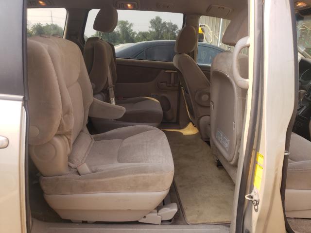 2010 TOYOTA SIENNA CE 5TDKK4CC2AS329233