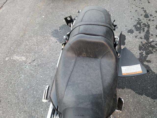 2010 HARLEY-DAVIDSON FLHTC 1HD1KB414AB610484