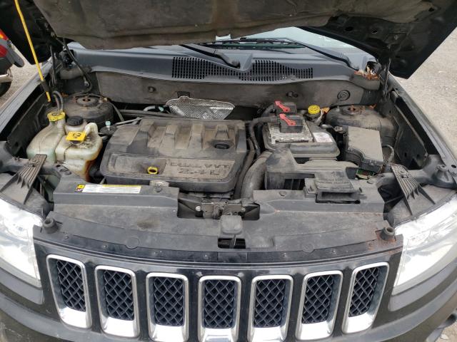 Фото: 1C4NJDBB5CD616346 - 7