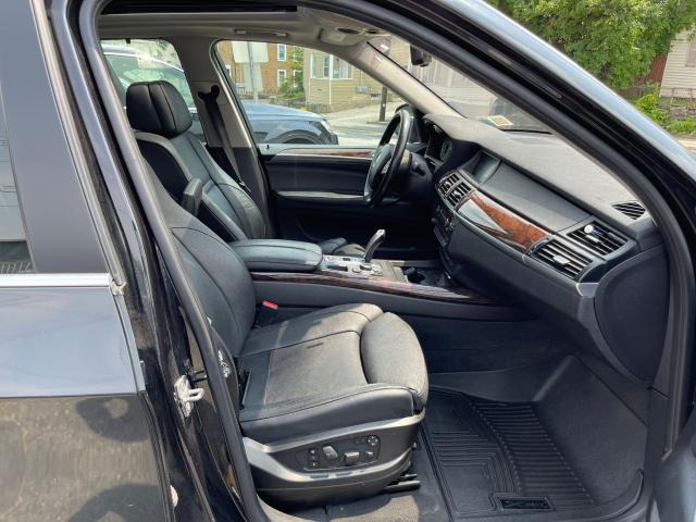 2011 BMW X5 XDRIVE5 5UXZV8C58BL417851