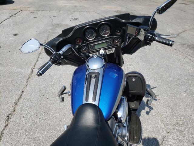 2009 HARLEY-DAVIDSON FLHTCU 1HD1FC4169Y658572