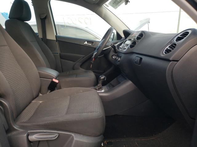 2011 VOLKSWAGEN TIGUAN WVGAV7AX2BW530797