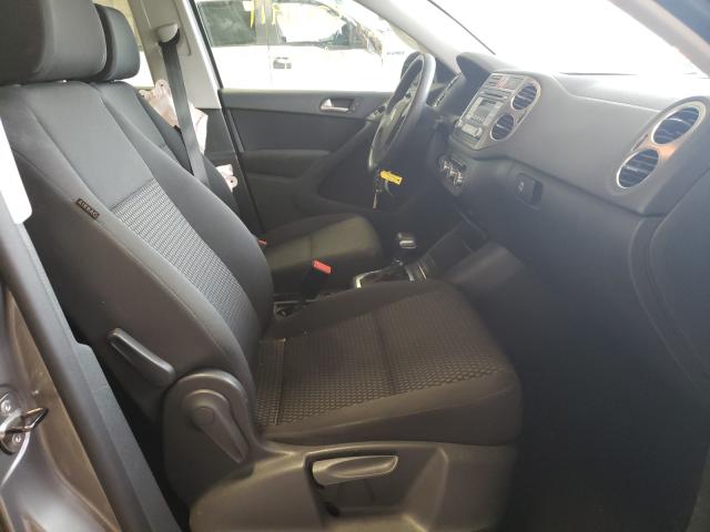 2010 VOLKSWAGEN TIGUAN WVGAV7AX6AW535600
