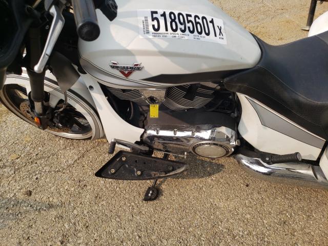 2016 VICTORY MOTORCYCLES MAGNUM 5VPYW36N3G3048544