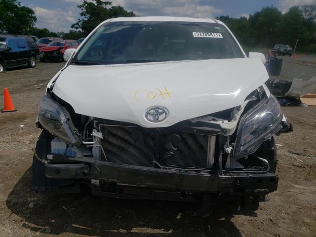 2016 TOYOTA SIENNA SE 5TDXK3DC0GS716788