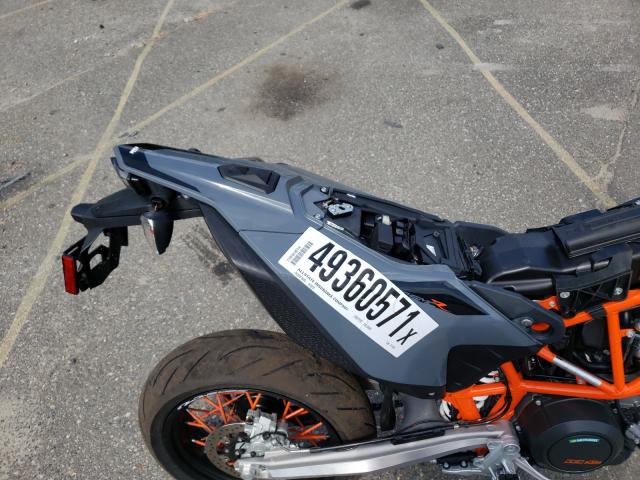 2021 KTM 690 SMC R VBKLSV401MM711606