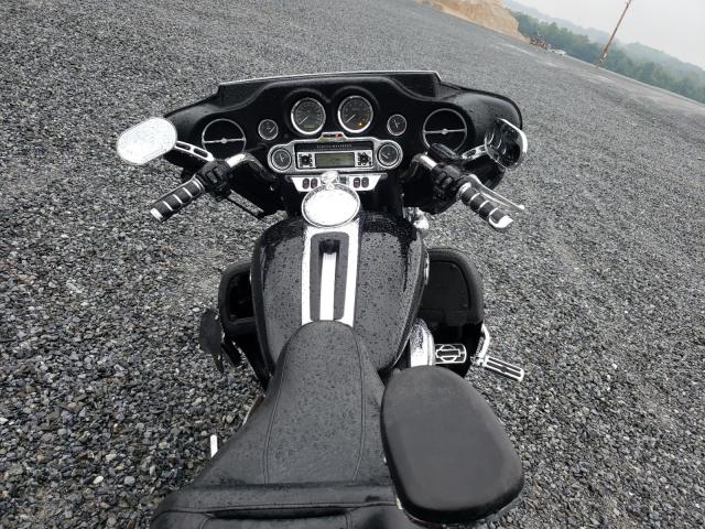 2009 HARLEY-DAVIDSON FLHTCU 1HD1FC4159Y615695