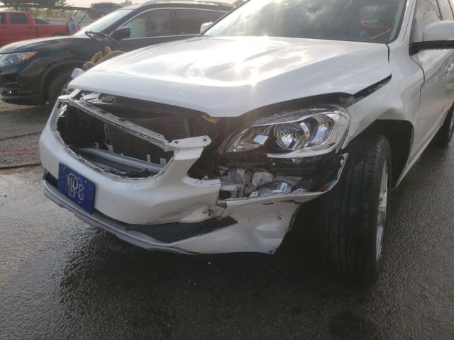 2017 VOLVO XC60 T5 YV440MDJ8H2196844