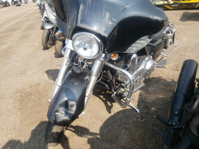 2010 HARLEY-DAVIDSON FLHX 1HD1KB414AB660141
