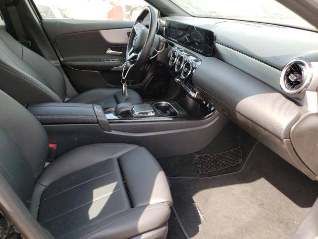 2019 MERCEDES-BENZ A 220 4MAT WDD3G4FB9KW027308