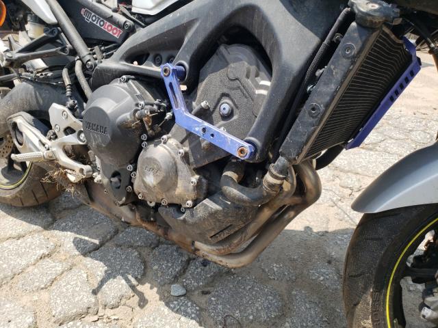 2017 YAMAHA FZ09 JYARN53E5HA002552