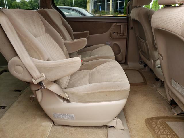 2010 TOYOTA SIENNA CE 5TDKK4CC2AS318779