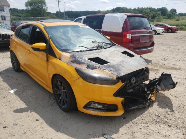 Salvage cars for sale from Copart Madison, WI: 2016 Ford Focus ST