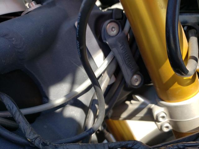 2015 TRIUMPH MOTORCYCLE DAYTONA 67 SMTA02YK2FJ687444